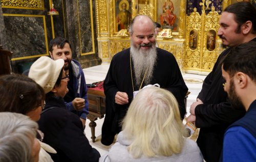 Episcopul Hușilor a conferențiat la Biserica Domnița Bălașa din Capitală Poza 248101