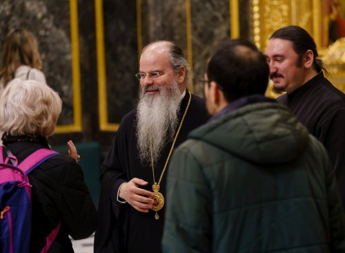 Episcopul Hușilor a conferențiat la Biserica Domnița Bălașa din Capitală Poza 248103