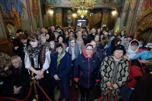 Zi de hram la Parohia „Buna Vestire”-Giulești din București Poza 248259