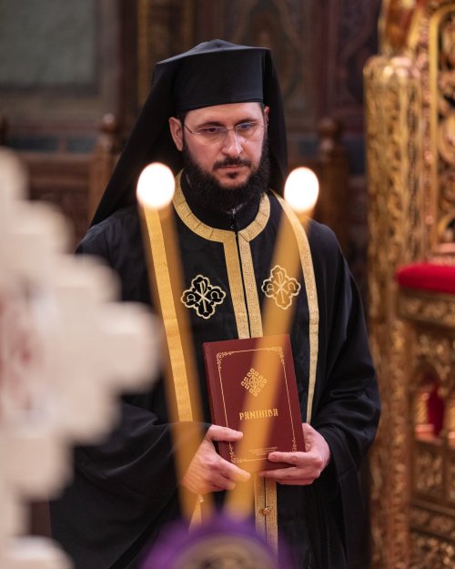 Făuritorii Unirii Basarabiei cu România pomeniți la Catedrala Patriarhală Poza 248454