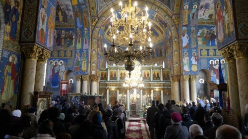 Liturghie arhierească în Biserica „Buna Vestire” din Brașov Poza 248370