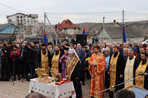 Unirea Basarabiei cu România sărbătorită solemn la Ialoveni Poza 248606