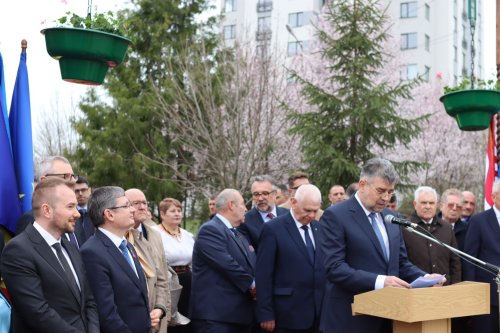 Unirea Basarabiei cu România sărbătorită solemn la Ialoveni Poza 248609