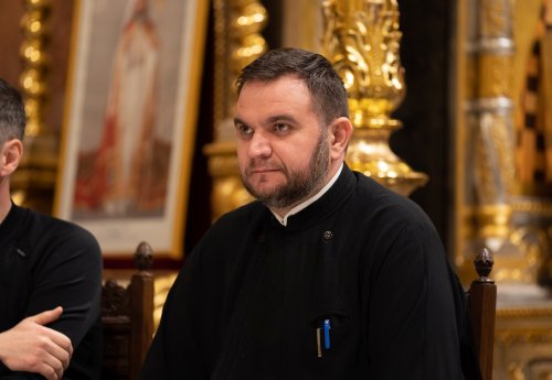 Arhidiaconul Sorin Mihalache a conferențiat la Biserica Domnița Bălașa din Capitală Poza 248974