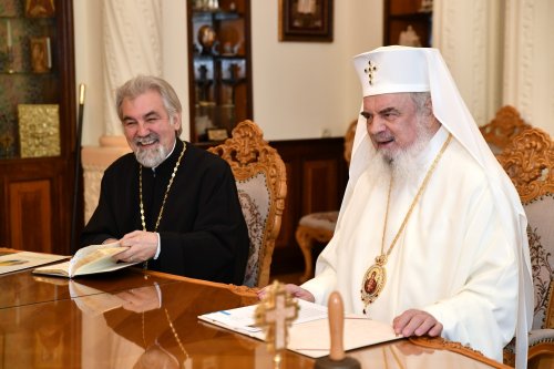 Ambasadorul Portugaliei la București, în vizită la Patriarhia Română Poza 249285