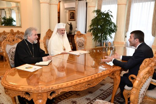 Ambasadorul Portugaliei la București, în vizită la Patriarhia Română Poza 249292