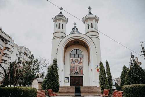 Binecuvântare arhierească în Parohia „Înălțarea Domnului” din Cluj-Napoca Poza 249222