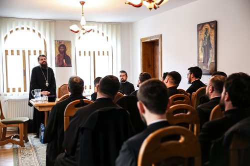 Cursuri de îndrumare duhovnicească pentru preoţi la Mănăstirea Rebra‑Parva Poza 249557