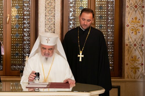 Protocol de cooperare între Patriarhia Română și Ministerul Muncii și Solidarității Sociale Poza 250029