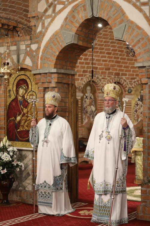 Sfânta Liturghie şi procesiune la Catedrala Episcopală din Baia Mare Poza 249926