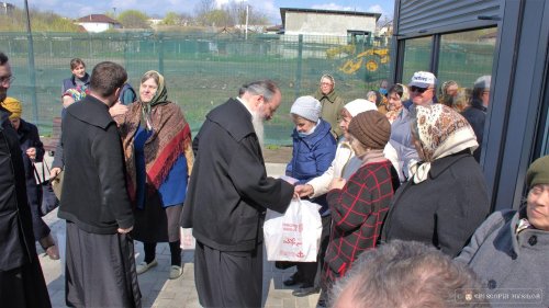 Campania „Împreună aducem Lumină în suflete”, a Episcopiei Hușilor, a ajuns în Basarabia Poza 250098