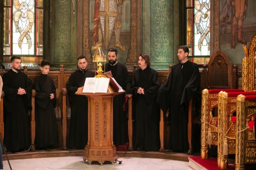 „Denia celor 12 Evanghelii” la Catedrala Patriarhală Poza 250345