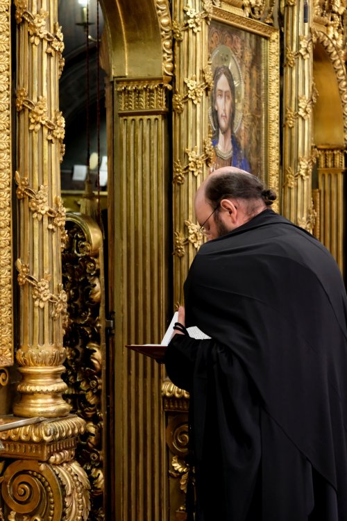 Denia Prohodului Domnului la Catedrala Patriarhală Poza 250477
