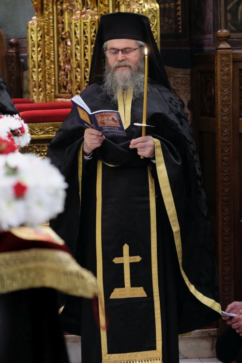 Denia Prohodului Domnului la Catedrala Patriarhală Poza 250492