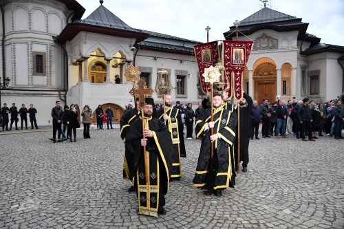 Denia Prohodului Domnului la Catedrala Patriarhală Poza 250511