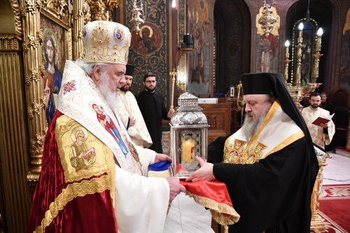 Ceremonia primirii Sfintei Lumini în Catedrala Patriarhală Poza 250549