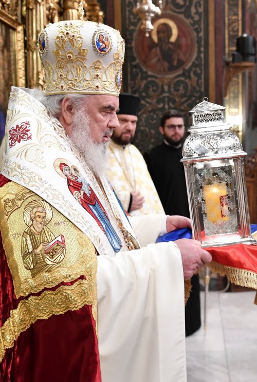 Ceremonia primirii Sfintei Lumini în Catedrala Patriarhală Poza 250563