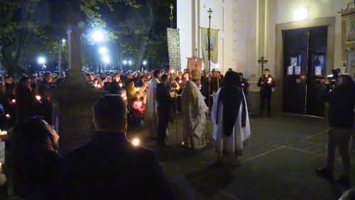 Praznicul Învierii Domnului la Catedrala Episcopală din Giula, Ungaria Poza 251018