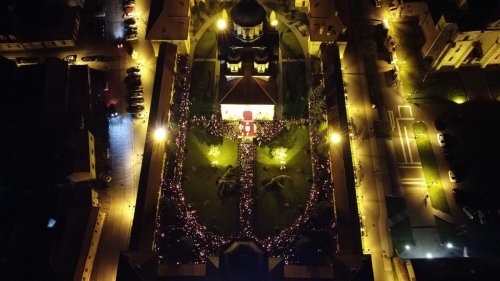 Praznicul Învierii Domnului la Catedrala Reîntregirii din Alba Iulia Poza 251001