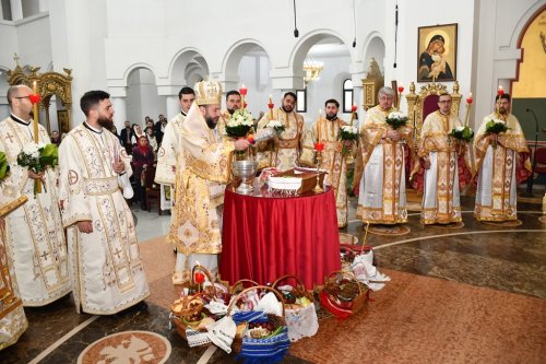 „Praznicul praznicelor” la Catedrala „Învierea Domnului” din Caransebeș Poza 251523