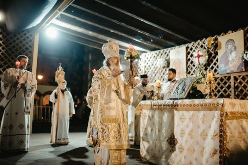 Sărbătoarea Învierii Domnului în eparhii din Muntenia și Dobrogea Poza 251536