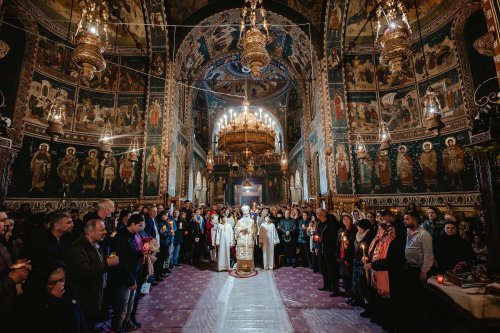 Sărbătoarea Învierii Domnului în eparhii din Muntenia și Dobrogea Poza 251537