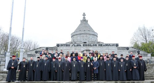 Hramul capelei Mausoleului Eroilor de la Mărășești Poza 251556