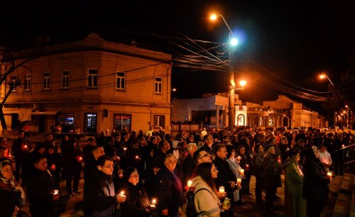 Slujirile ierarhilor hunedoreni în Episcopia Devei şi Hunedoarei Poza 251589