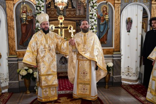 „Paştele tinerilor” în Episcopia Caransebeşului Poza 251725