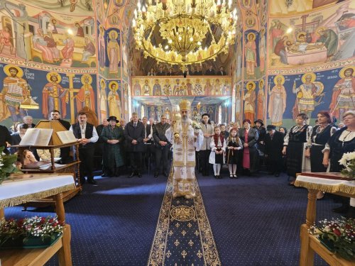 Slujiri în Arhiepiscopia Alba Iuliei, în Săptămâna luminată Poza 251652