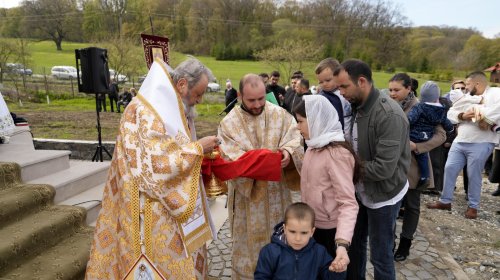 Hram la Mănăstirea „Sfântul Gheorghe” din Bunești, județul Brașov Poza 252002