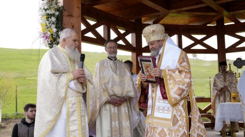 Hram la Mănăstirea „Sfântul Gheorghe” din Bunești, județul Brașov Poza 252003