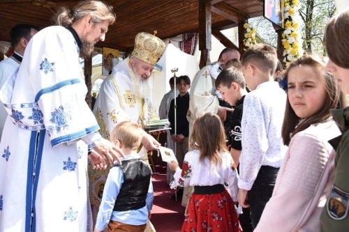 Sărbătoare la Biserica „Sfântul Apostol Toma” din Oarța de Sus, Maramureş Poza 252015