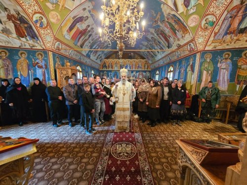 Slujire la hramul Mănăstirii „Sfântul Mare Mucenic Gheorghe” de la Țeț, Alba Poza 252019