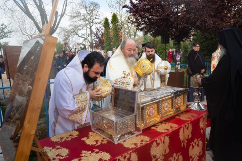 Hramul Mănăstirii Pantocrator din Drăgăneşti-Vlaşca Poza 252588