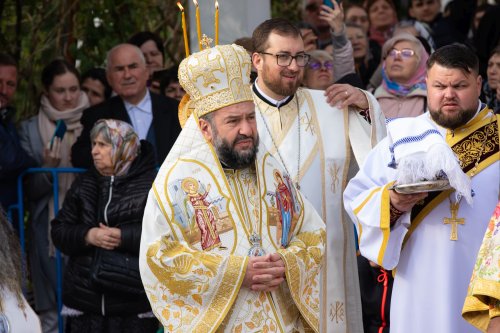 Hramul Mănăstirii Pantocrator din Drăgăneşti-Vlaşca Poza 252594