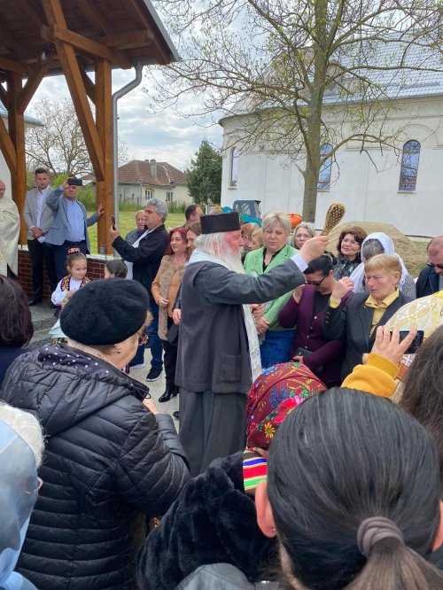 O nouă capelă funerară într-o comunitate din județul Timiș Poza 252956