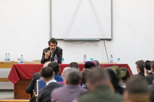 Conferință despre omul iconic la Facultatea de Teologie Ortodoxă din București Poza 253072