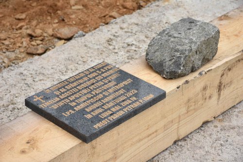 Piatră de temelie pentru noua biserică de lemn din Smida, Munții Apuseni Poza 253133