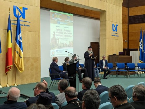 Conferință despre viaţa bisericească în Banat, la Timișoara Poza 253388