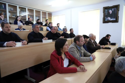 Jurnalul „Admirabila tăcere” al profesorului Alexandru Mironescu, lansat la Sibiu Poza 253447