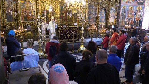 Slujire românească la Mănăstirea Rila din Bulgaria Poza 253468