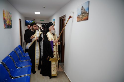 Inaugurarea unui centru multifuncțional în Arhiepiscopia Târgoviștei Poza 253610