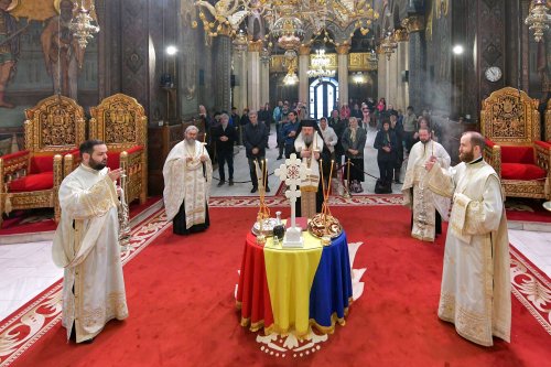 Pomenire și recunoștință regilor României la Catedrala Patriarhală Poza 253709