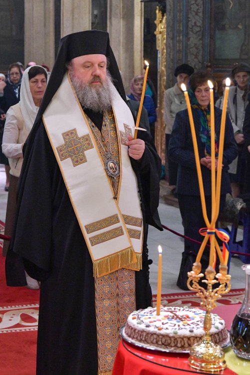 Pomenire și recunoștință regilor României la Catedrala Patriarhală Poza 253714