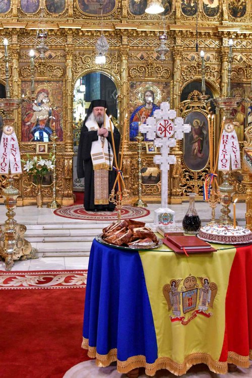 Pomenire și recunoștință regilor României la Catedrala Patriarhală Poza 253722