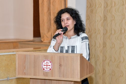 Premierea elevilor din București olimpici la Religie Poza 253741