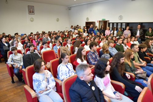 Premierea elevilor din București olimpici la Religie Poza 253762