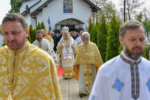 Înnoire și binecuvântare în Parohia Goruna din județul Prahova Poza 254187