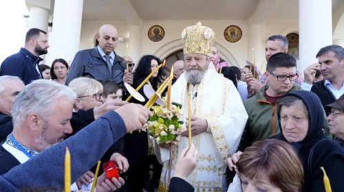 Biserica nouă din Sânpetru, județul Brașov, a fost târnosită Poza 254256